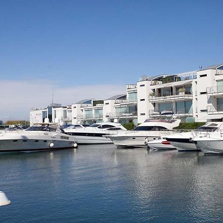 Appartamento "Mare E Relax" A Jesolo Lido - 6 Posti Letto Exterior foto